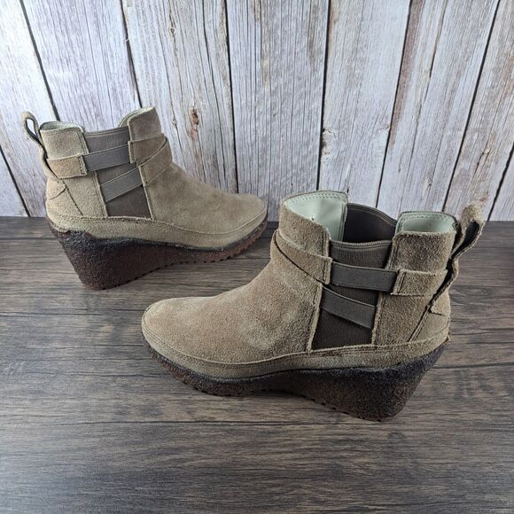 Merrell Tremblant Wedge Mid Bootie Suede Women's Sz 10.5 Stone (GUC) - Picture 5 of 9